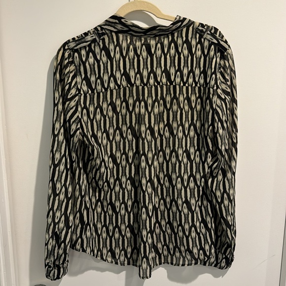 Guess Button Down Pattern Sheer Black & Cream Blouse Sz L - Picture 3 of 5
